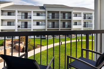 Suite, 1 Bedroom (Hearing Accessible)