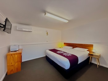 Standard Room, 1 Queen Bed, Non Smoking