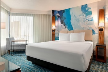 1 Queen Bed, 1-Bedroom, Suite, Non-Smoking