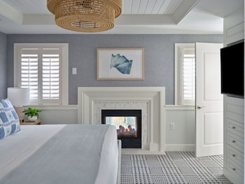 Junior Room, 1 King Bed