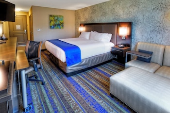 Standard Room, 1 King Bed, Accessible (Mobility, Accessible Tub)