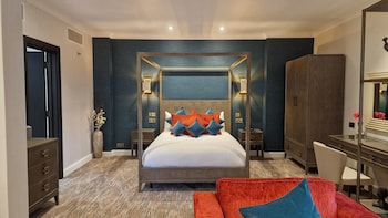 The Willow Suite