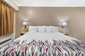 Superior Room, 1 King Bed (Smoke Free)