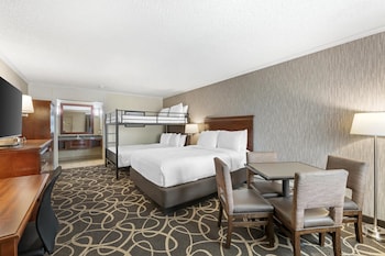Family Room, Multiple Beds, Non Smoking, Refrigerator & Microwave