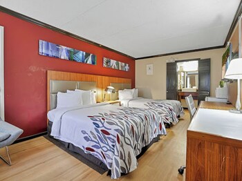 Deluxe Room, 2 Double Beds, Non Smoking