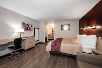 Suite, 1 King Bed, Non Smoking, Jetted Tub