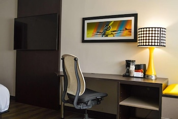 Standard Single Room, 2 Queen Beds