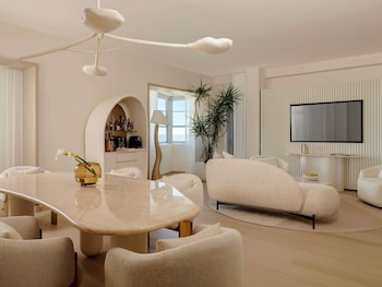 Ocean View One Bedroom Suite