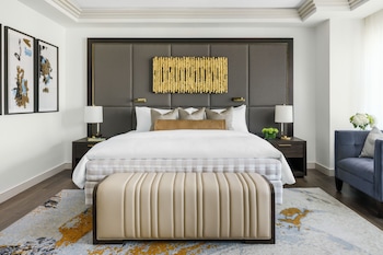 Suite (Towers Penthouse)