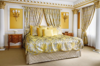 Suite (Imperial)