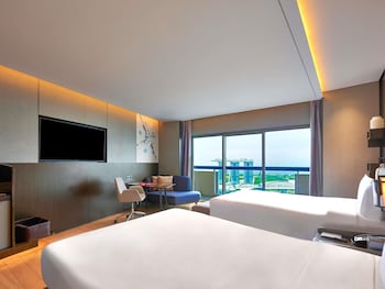 Executive Prestige Marina Bay, 2 Doubles, L65 Lounge Access, High Floor, Balcony, Marina Bay View
