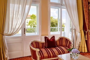 Classic Room, 1 King Bed