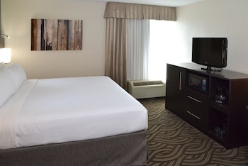 Standard Room, 1 King Bed, Accessible (Mobility)