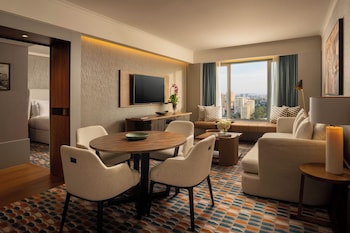 Suite (Lisbon)