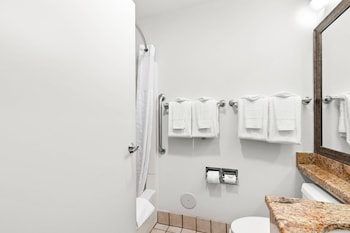 Standard Room, 2 Queen Beds, Non Smoking (Pet Friendly)