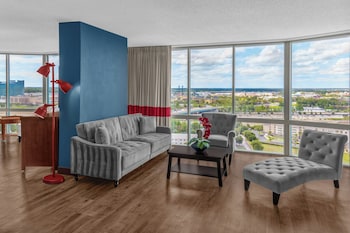 Studio, 1 King Bed with Sofa bed, Kitchenette