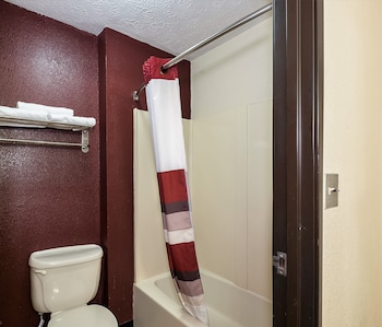 Deluxe Room, 2 Queen Beds, Smoking