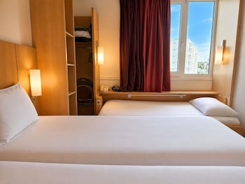 Standard Twin Room, 3 Twin Beds