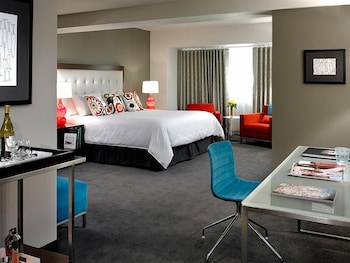 Superior Room, 1 King Bed, Mountain View (Corner King)