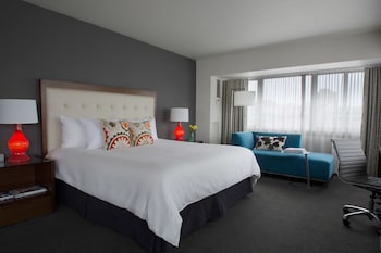 Superior Room, 1 King Bed, Mountain View (Corner King)