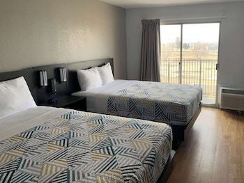 Standard Room, 2 Double Beds, Non Smoking