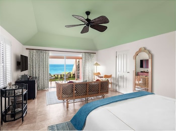 Deluxe Room (Water View)