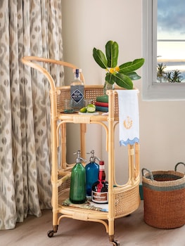 Suite, 1 Bedroom (Garden View)
