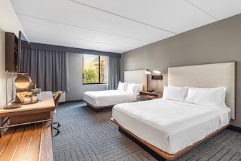 Room, 2 Queen Beds