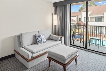 Room, 1 King Bed with Sofa bed, Hearing Accessible, Oceanfront