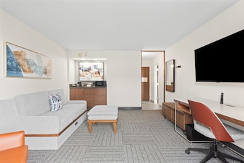 Suite, 1 Bedroom, Hearing Accessible