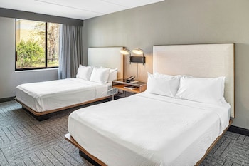 Room, 2 Queen Beds, Hearing Accessible