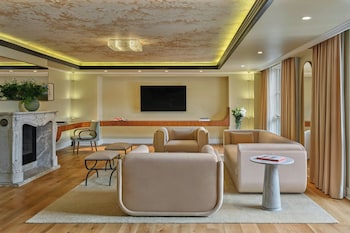 Presidential Suite, 1 King Bed (Silver Queen)
