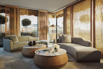 Grand Pavillion Penthouse