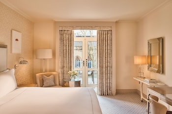 Balcony Room