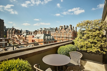 Balcony Room