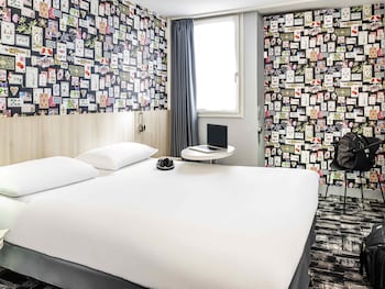 Standard Suite, 1 Double Bed with Sofa bed