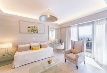 Deluxe Suite with Corner Balcony and Lycabettus Hill View
