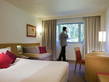 Standard Room, 1 Queen Bed with Sofa bed