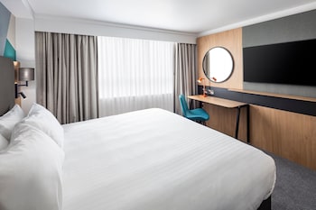 Standard Room, 1 Queen Bed