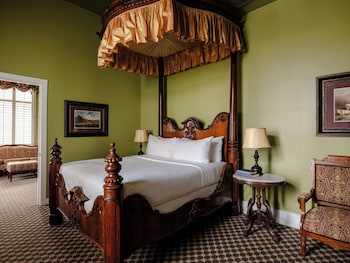 Suite (Victorian)
