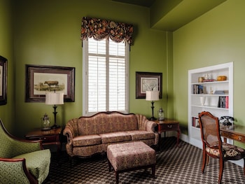 Suite (Victorian)