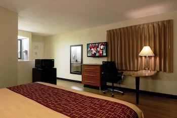 Suite, Multiple Beds (1 King Bed 1 Queen Bed, Smoke Free)