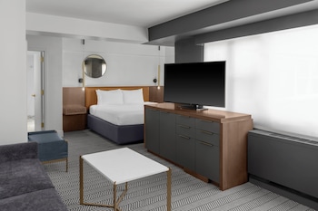 Junior Suite, 1 King Bed with Sofa bed