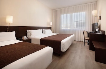 Double or Twin Room (2 Adults + 1 Child)