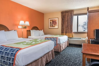 Room, 2 Queen Beds, Accessible, Non Smoking