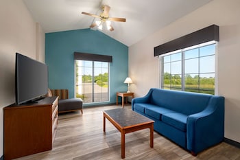 Suite, 1 King Bed, Non Smoking