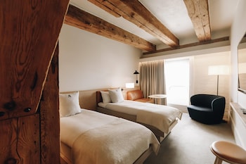 Deluxe Twin Room (Waterfront)