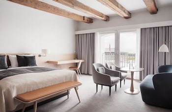 Suite (Admiral)
