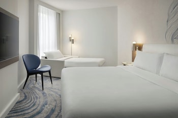 Superior Room, 1 King Bed with Sofa bed