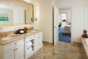 Premier Suite, 1 Bedroom (S P A)